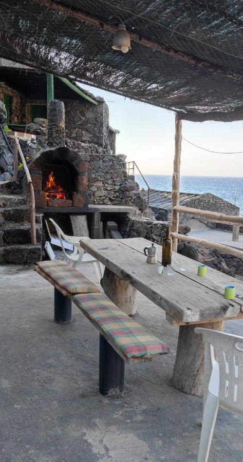 Casita Pajero En El Pozo De Las Calcosas, El Hierro Exterior foto